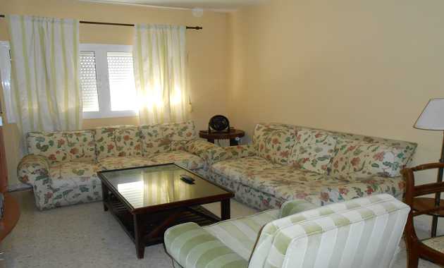 #SeAlquila piso en #Algeciras zona de la Fuente Nueva  🛌3🚽1🚗1 
elijocasa.es/index.php/alqu…