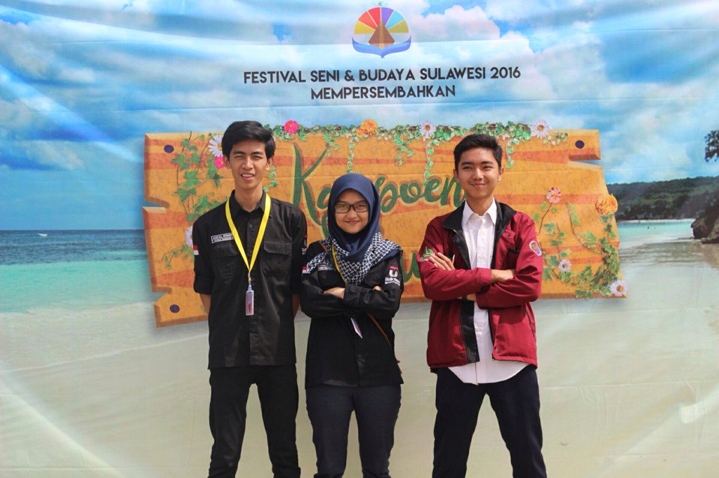 Sangat melelahkan? Pasti! Tapi senyum itu WAJIB!!!