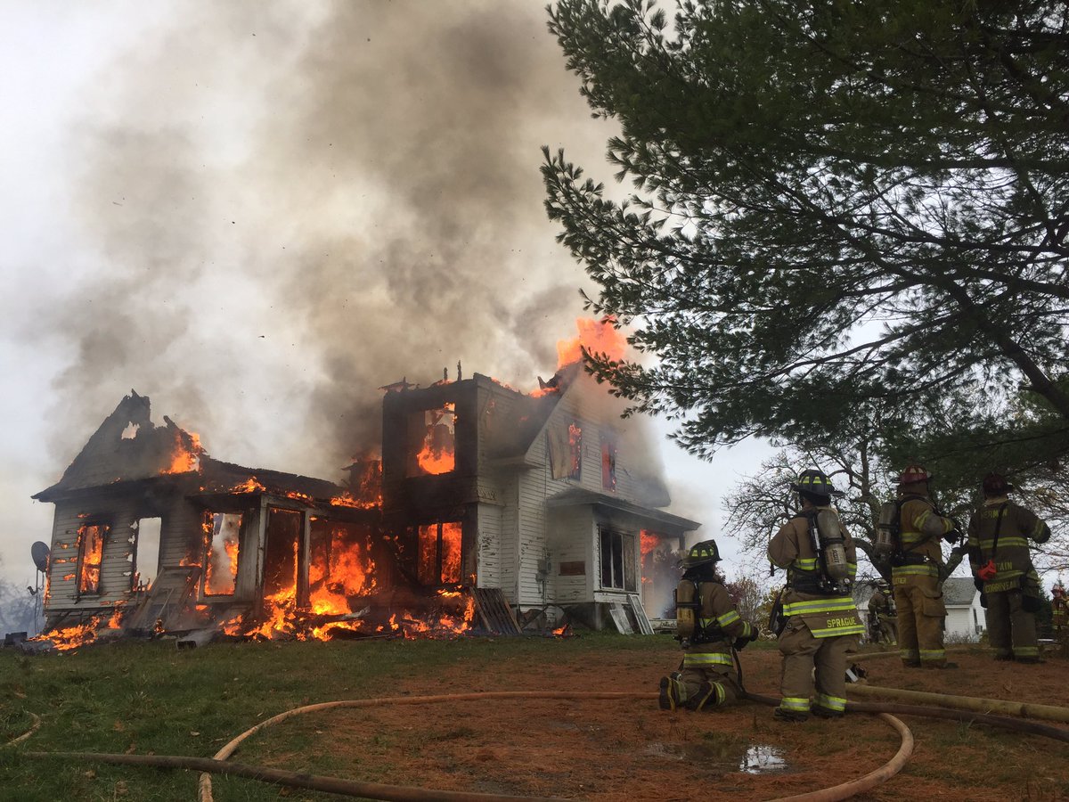 ThePicMic's tweet photo. Hermon Fire and other mutual aid departments train at a building on Littlefield Ave. Visible from highway. https://t.co/o4pg10asbd