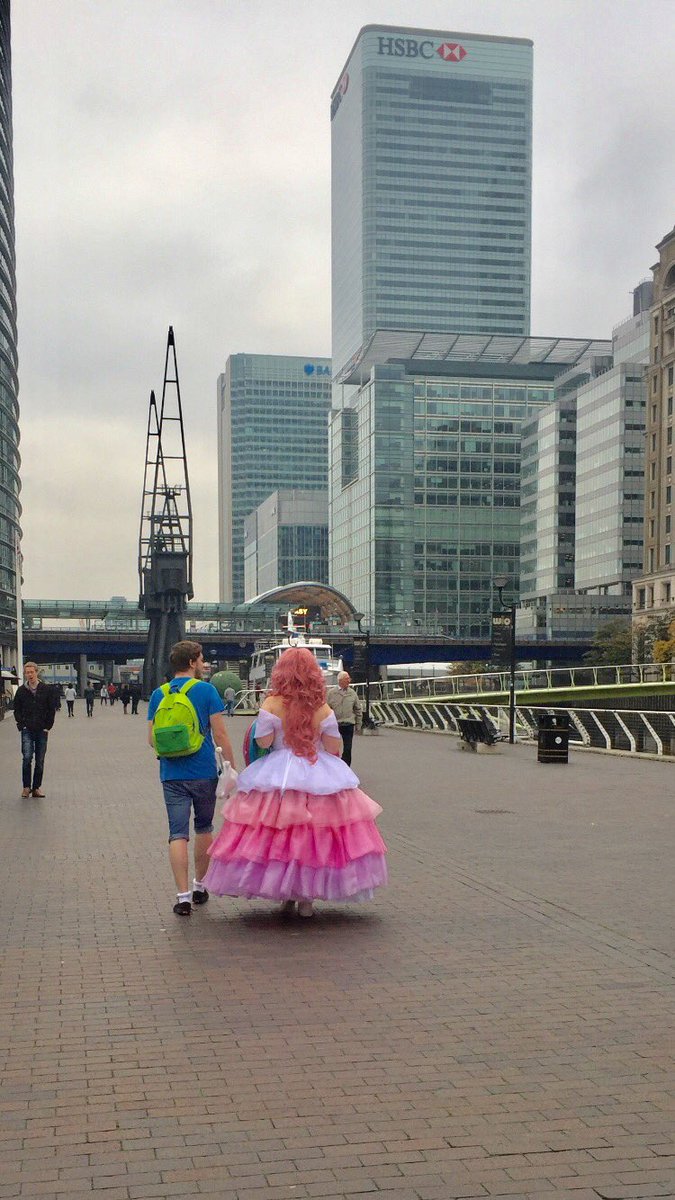 Now that's what I call a walk of shame #walkofshame #CanaryWharf #london