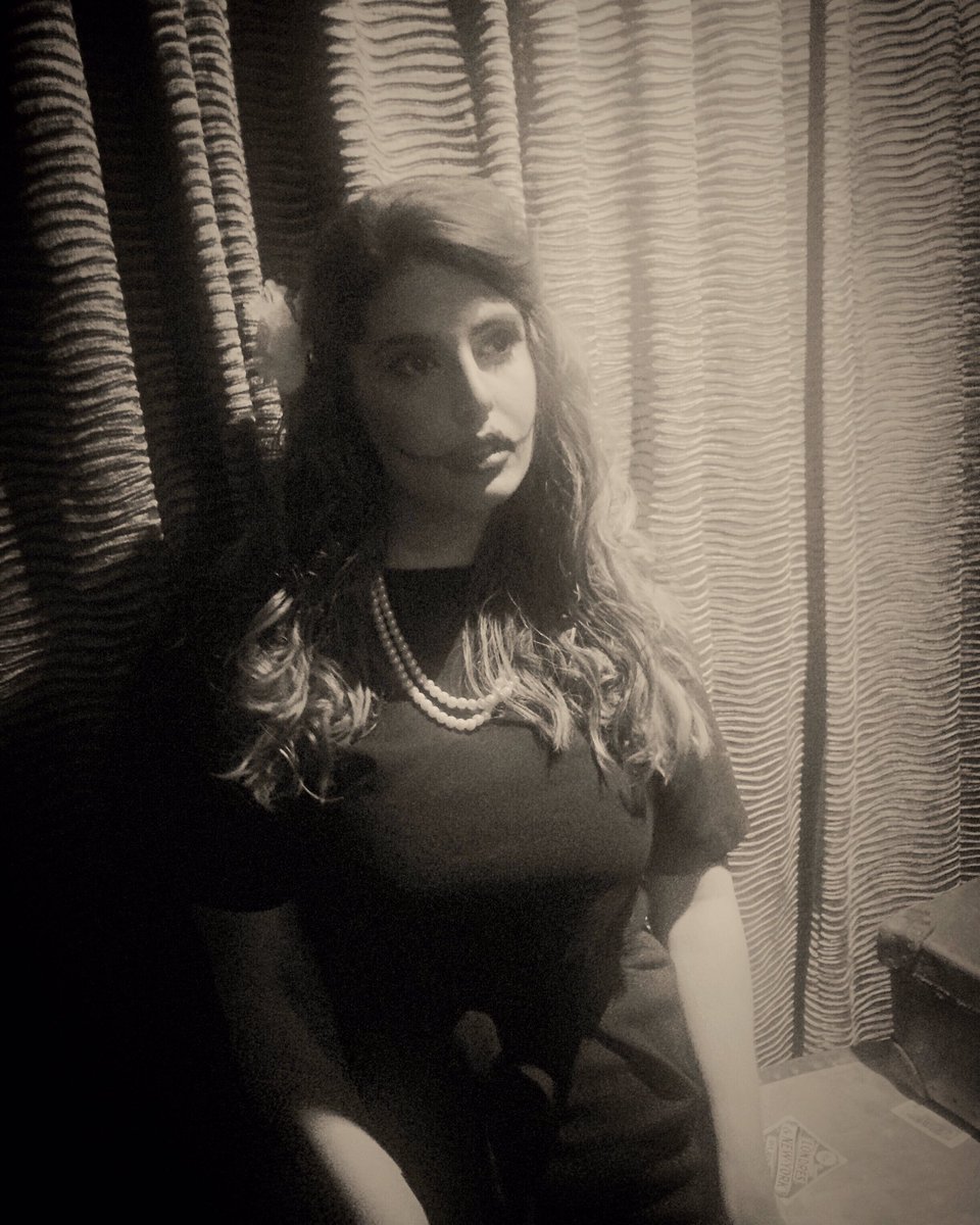 pixiecosmina's tweet image. "The basic rule of homicide applied: nothing stays buried forever. Corpses.. Ghosts...Nothing." 🎬 #TheBlackDahlia #pixiecosmina