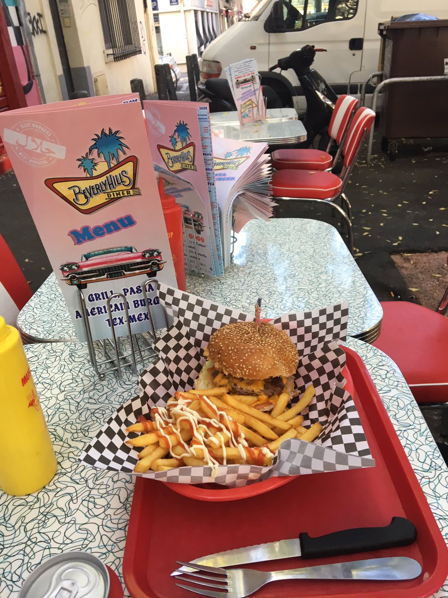 AtableBeverly's tweet image. #j'ai faim