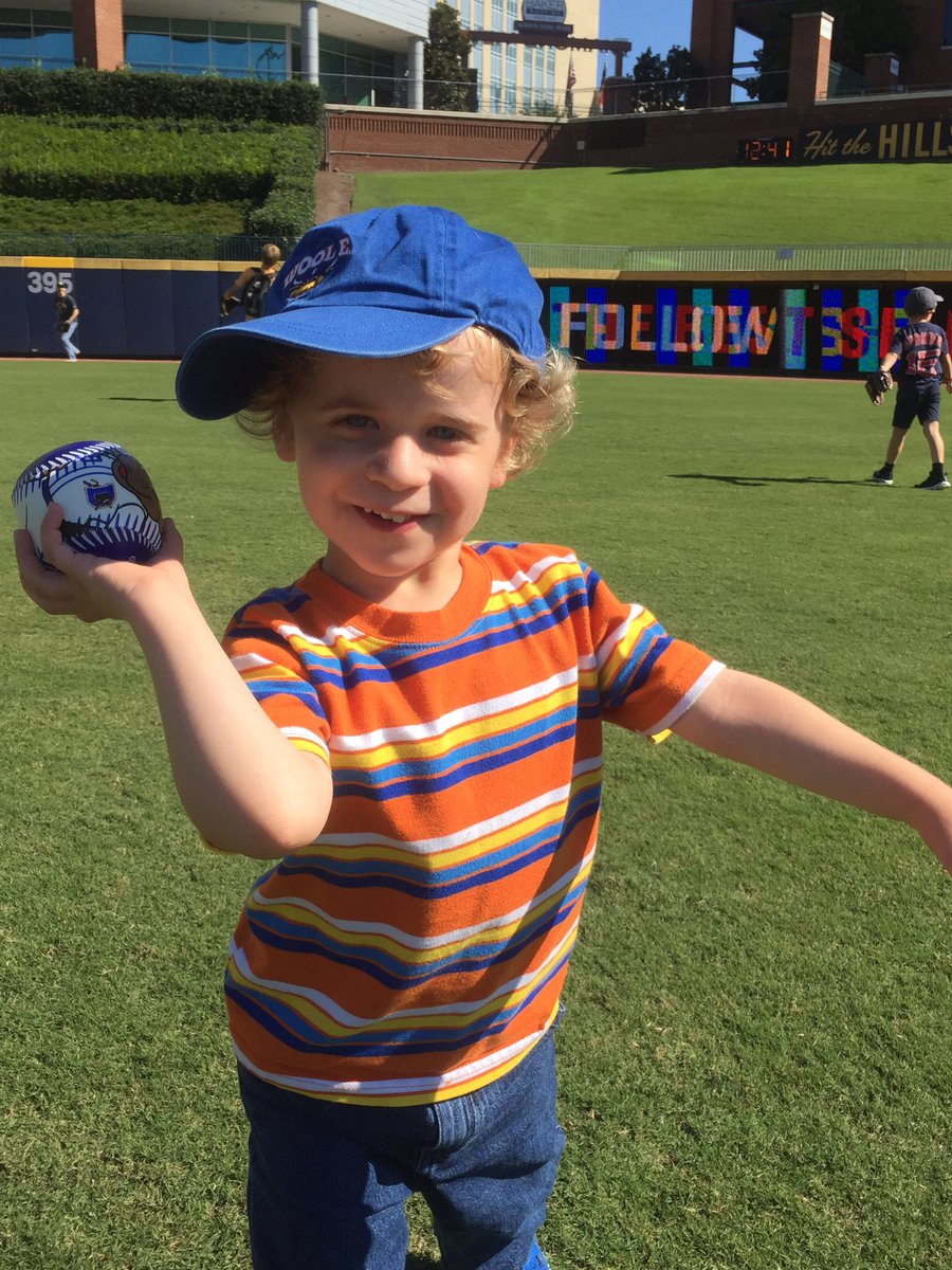 johnedervin's tweet photo. so much fun at #FallFanFest! thanks, @DurhamBulls! https://t.co/KzNJajCrSi