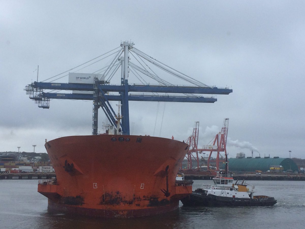 sblanchardpsj's tweet photo. The face of @PortSaintJohn  is about to change #ModernizePSJ @DpworldCanada #containers #cranes https://t.co/vy51E2qpPz