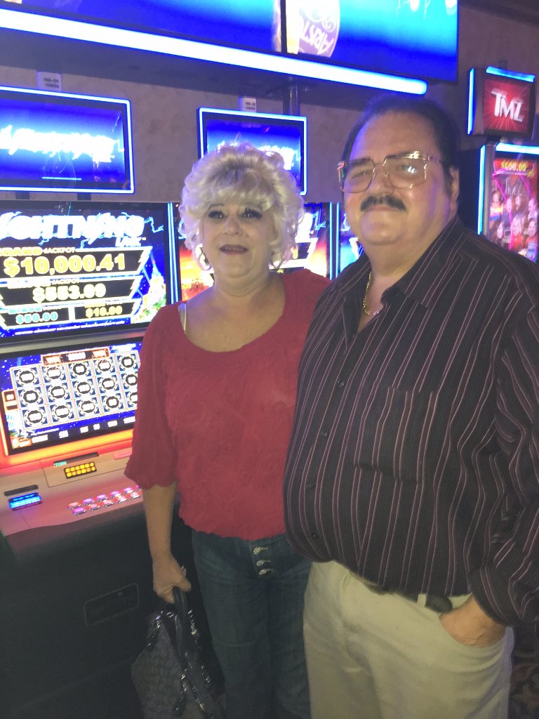 texasstation's tweet photo. Congratulate Linda on her BIG win! She put just $5 into this machine and won $12,882. #TexasWinner https://t.co/UGpSlUQZKe