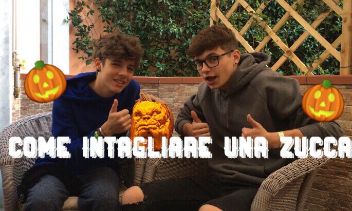 SighTanche's tweet photo. COME INTAGLIARE UNA ZUCCA! 
guardare e lasciate un like!
@x_Anjoy https://t.co/jxIg5tDJ2R https://t.co/hHMkgWdEXX