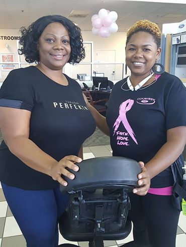 CourtesyFordATL's tweet photo. Breast Cancer Awareness Month @CourtesyFordATL. We support our community. "We show to grow", because really, it all begins with community. https://t.co/eOQsFW2KCP