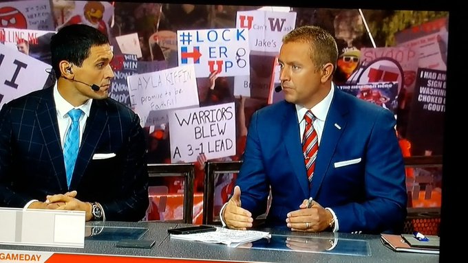 Cv8Fd1WWcAUPc-L.jpg:small