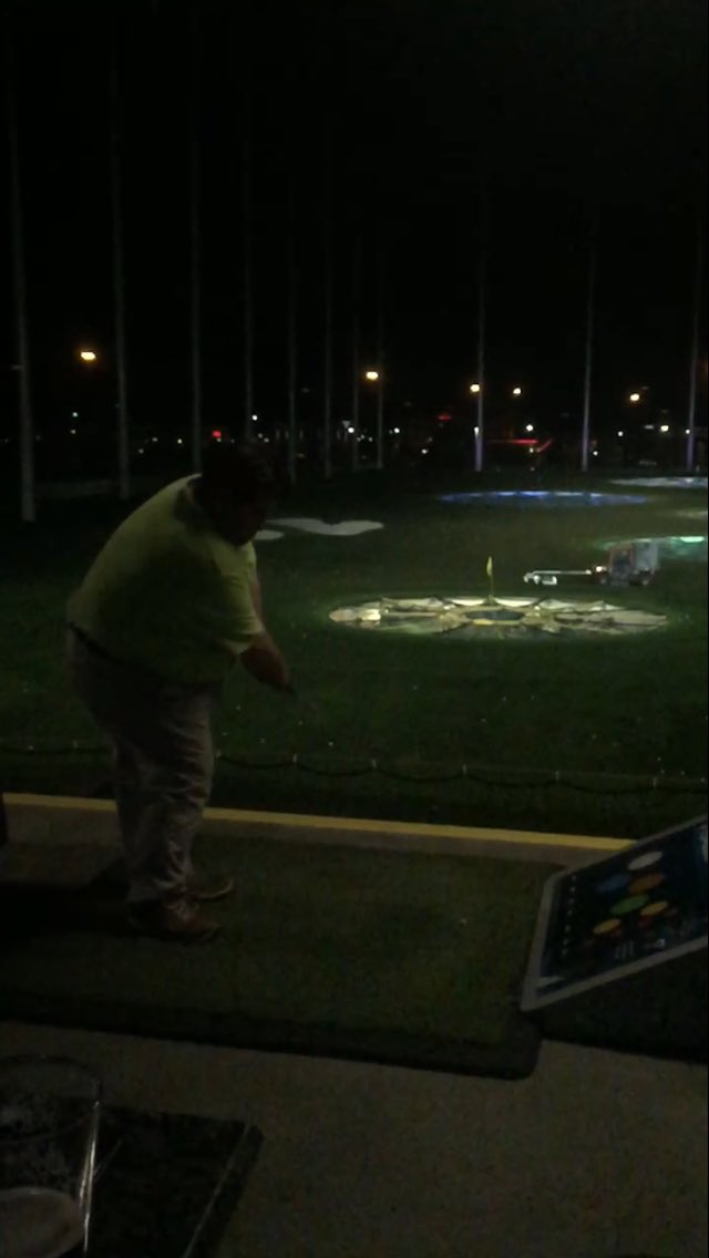 gtmouser's tweet photo. @ChrisTitzer he's got the best swing in America. #Topgolf #americaschoice #mustbefun https://t.co/UfrL8AE9yi