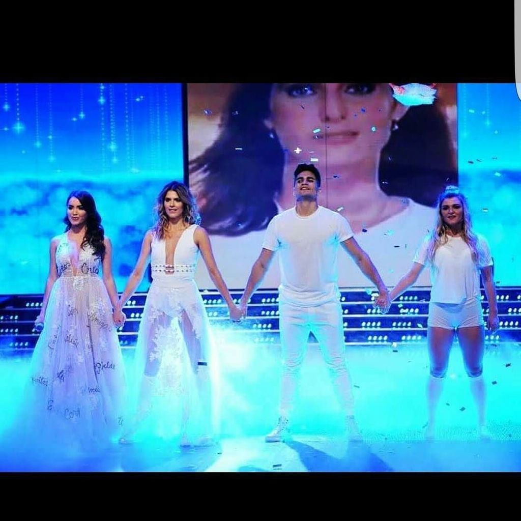 Hoy Maria del Cerro <a href="/merydelcerrok/">María del Cerro</a> en #AgarrateCatalina <a href="/Laoncediez/">La Once Diez</a> 12 hs buenosaires.gob.ar/radiociudad <a href="/silamato/">silvana amato</a> <a href="/dianafauluchi/">diana</a>