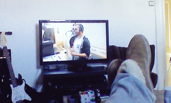 SnorterTeamENG's tweet photo. Am Samstag Nachmittag dem @R9GLESS beim moderieren von #RingMeHome zuschauen.
YouTube-Playlist is coming https://t.co/jBfblB6B6J