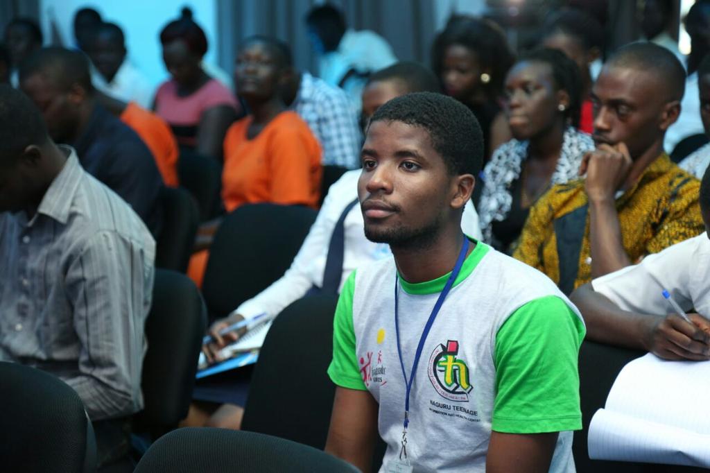 reachahand's tweet image. Young people will give you their trust. We only break it when we tell them lies about sexuality Education. #IGDUg16