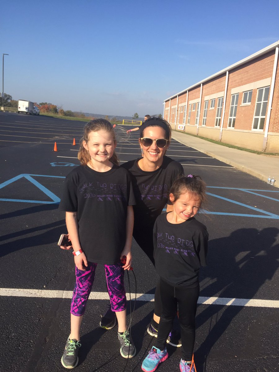 MillerRdgTweets's tweet photo. Clark family #walkathon2016 https://t.co/ipAKpQM1hR