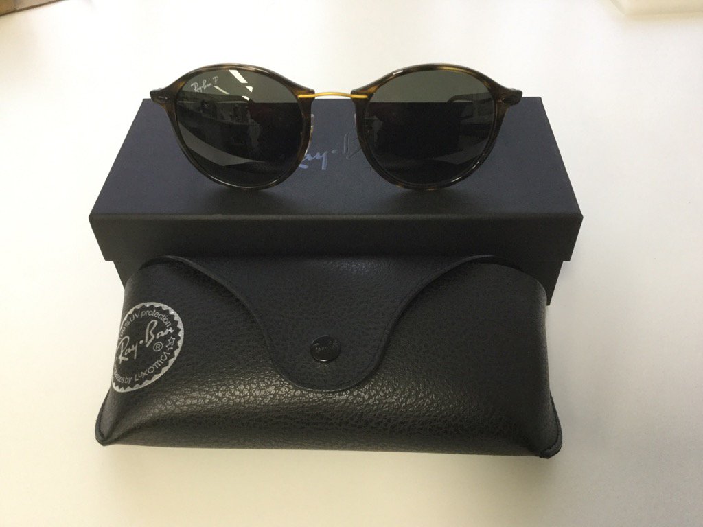 rshbrfc1969's tweet photo. Mr Larkin your NEW Rayban Rox Sunglasses have arrived !😎😎😎😎
@stefanome @jane_salway @prina13 @NicholaLUX @sflarkin https://t.co/xojqTRRYyr