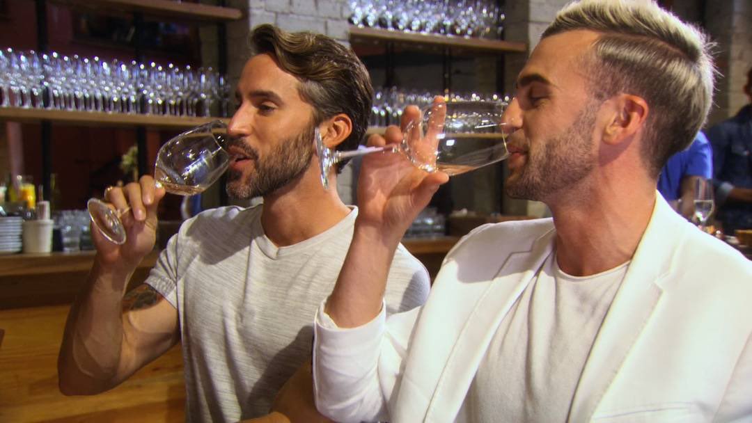 Dave79715's tweet photo. #FindingPrinceCharming Robert's sister did the "type casting" thing with Justin based on personality alone...not cool! https://t.co/F4OcRBK0i0