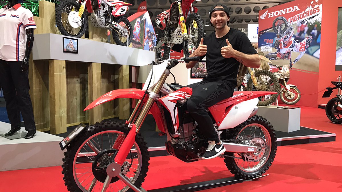 Honda UK Motorcycles (@hondaukbikes) on Twitter photo Freestyle MX star <a href="/DanWhitby171/">Dan Whitby</a> says he can't wait to get his hands on his own 2017 CRF450R. #HondaDBS Freestyle MX star <a href="/DanWhitby171/">Dan Whitby</a> says he can't wait to get his hands on his own 2017 CRF450R. #HondaDBS
