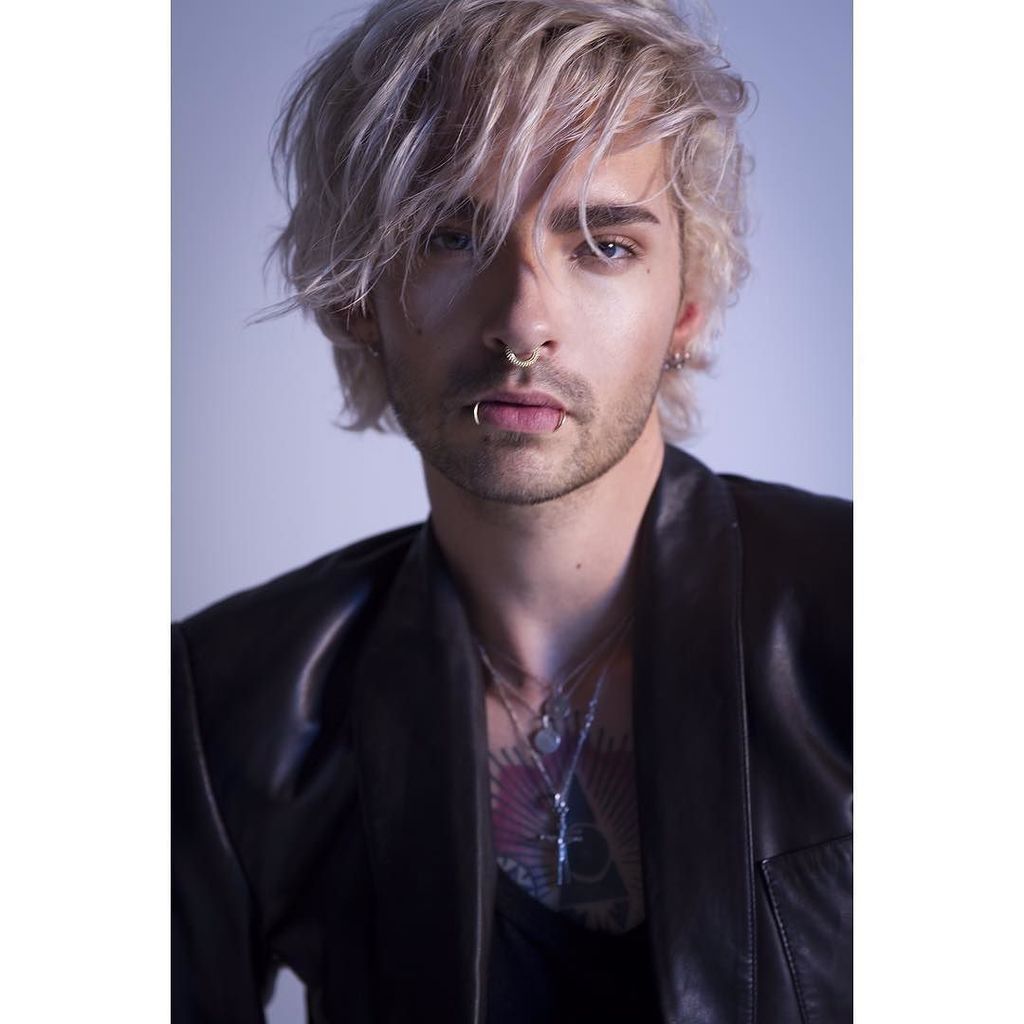 BillKTrumper_B's tweet photo. I'm Bill Kaulitz #RP of #RolBand 

🔹 Artist
🔹 Singer
🔹 Younger brother
🔹 German Model
 
I like tattoos, coffee, fast food and parties.

¿RT? https://t.co/kTlTG2DNhU