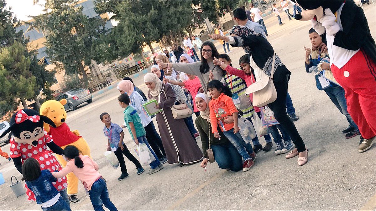 PSUTOFFICIAL's tweet photo. نشاطات للأيتام أقيمت اليوم في الجامعة بالتعاون مع الطّلاب 🎈
#PSUT #PSUTSM https://t.co/rgyy5RYzkK