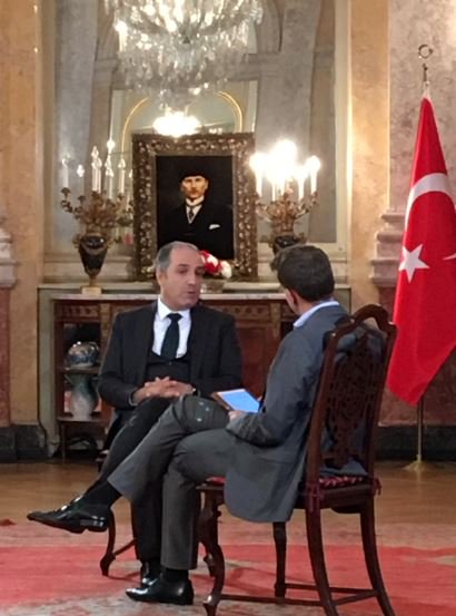 Sayın Yeneroğlu bugün Büyükelçiliğimizde basın temsilcilerinin sorularını yanıtlamış, Avusturya’nın ATV kanalına bir mülakat vermiştir.2/2