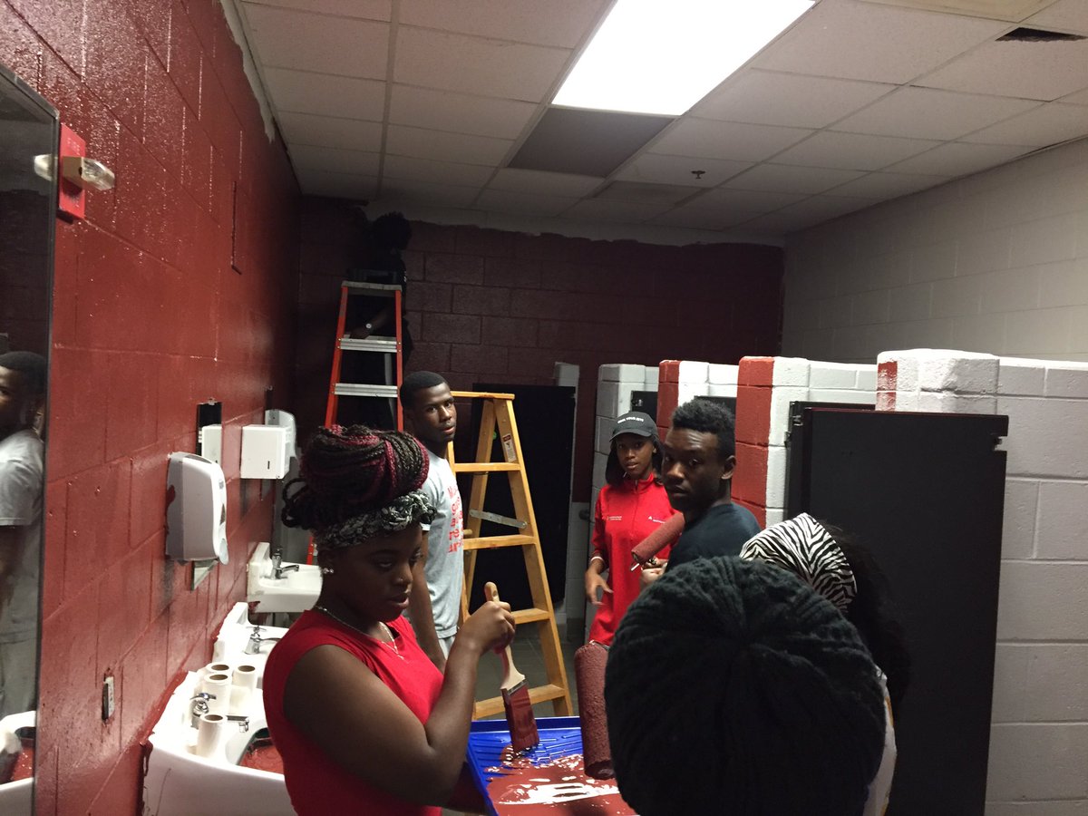 Making our school a great place to learn #communityservice