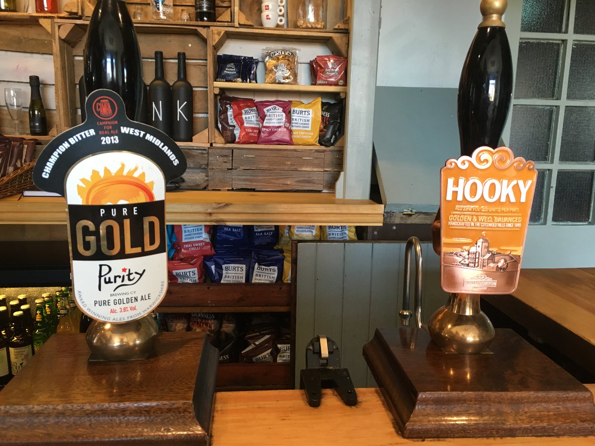 SalmonTailPub's tweet photo. If you're in #stratforduponavon this weekend we're a great traditional local pub with a warm welcome. How about a pint this evening? https://t.co/v2VXV4JYyU