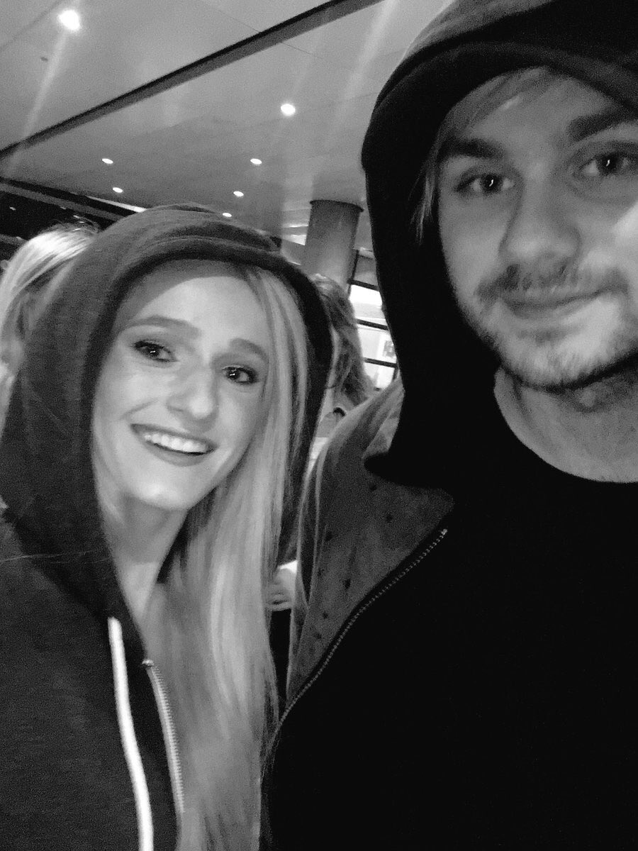 doseofmichael's tweet photo. HIS BEARD LMAO I LOVE MICHAEL https://t.co/iOz2Kh5C6R