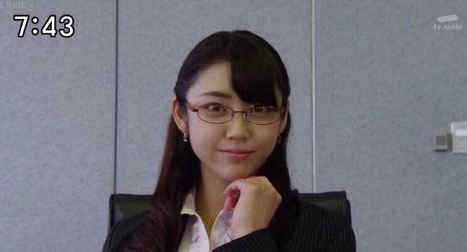 赤メガネ女子が可愛すぎる ファッション Lovely