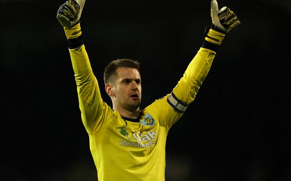 Man on fire! | Manchester United 0-0 Burnley |  Live Commentary - bit.ly/2elsd0h #MatchdayGoal