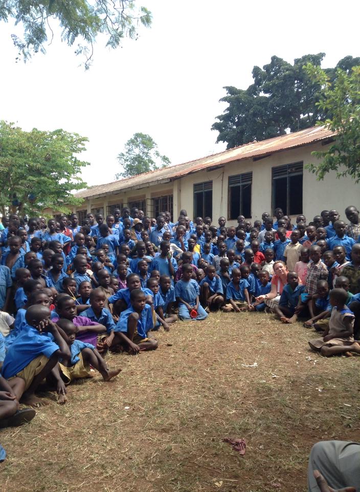 BeyondUganda's tweet photo. Tell me how uncomfortable your school is again....
#Africa #school #beyonduganda @_alliehousman_ https://t.co/Z5e1RqFuXM