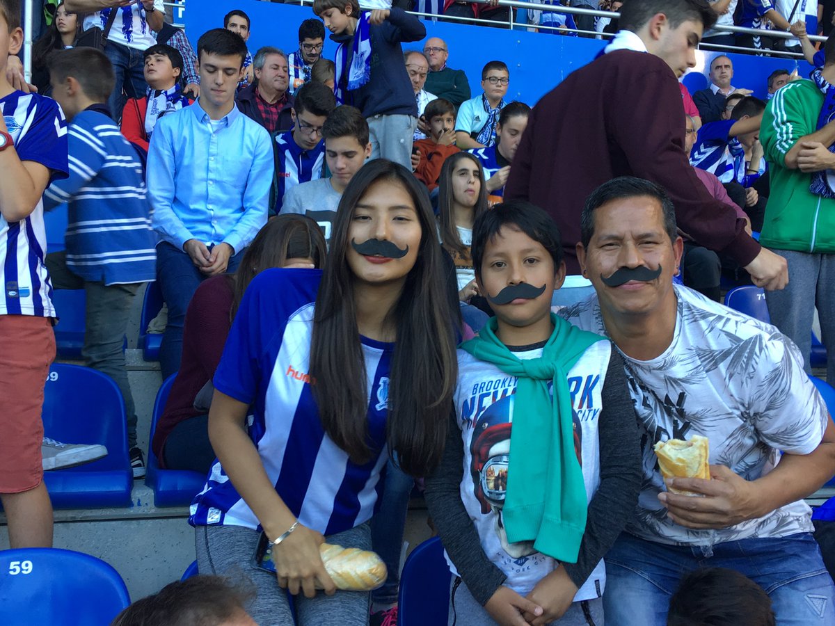 📸 Gran iniciativa de <a href="/ProductosLEA/">LEA</a> #BigoteCam para concienciar sobre la salud masculina. Men's health promotion #Movember with <a href="/ProductosLEA/">LEA</a>