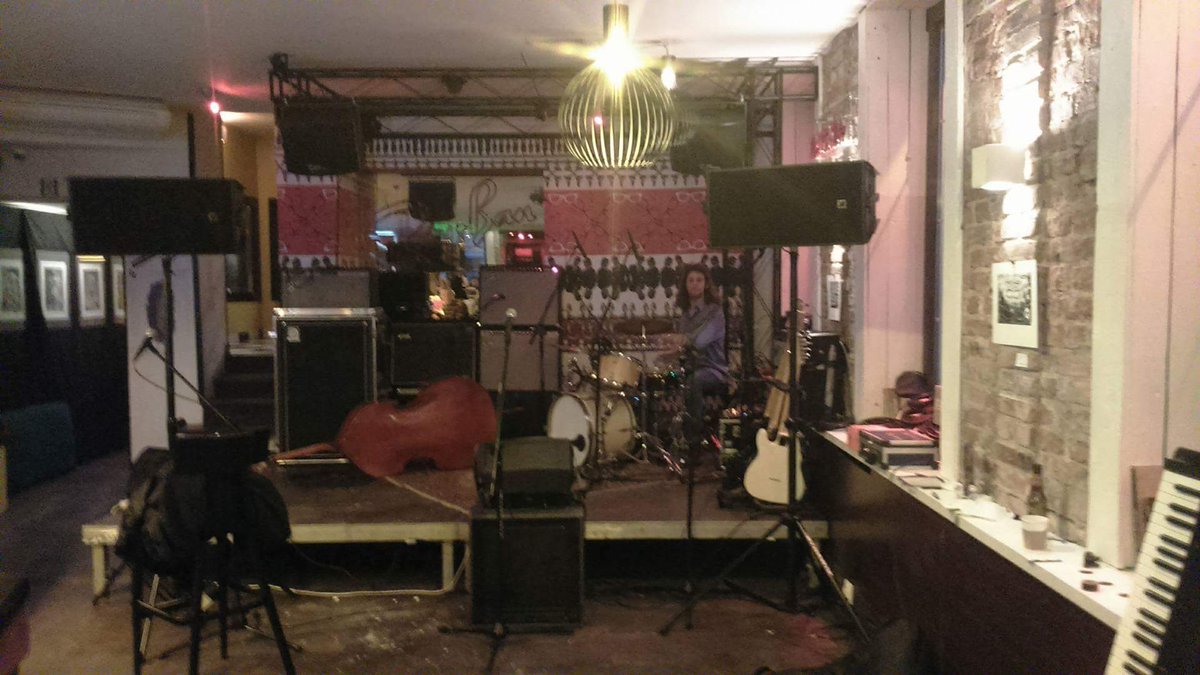 Pracujemy też w klubie #ZnajomiZnajomych gdzie odbędzie się #showcase #Hand2Band #Wqrszawa #warsawmusicweek #wmw2016