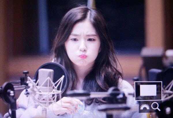 IRENEBAE_TH's tweet photo. [PANN] ไอดอลที่ในชีวิตจริงสวยกว่าในรูป (koreaboo) https://t.co/AzOQhGrwTi