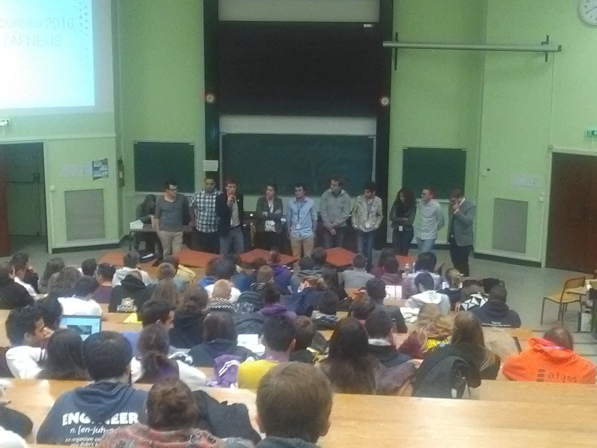 SciencesCaen's tweet photo. Félicitations à l'ancien bureau de l'AFNEUS ! 
Et bon courage à la nouvelle équipe !
#AFNEUS2016 https://t.co/6ktOWaARVU