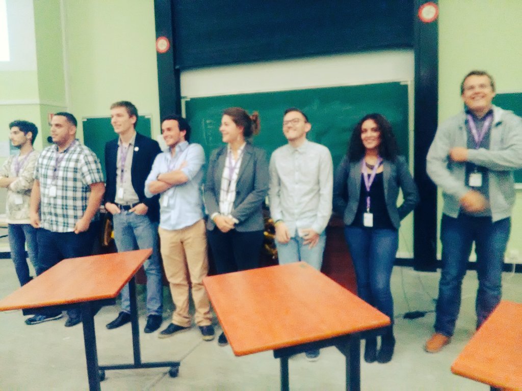 Claire_AFNEUS's tweet photo. Félicitations au nouveau bureau 2016-2017 de l'AFNEUS.
Courage pour cette année remplie d'enjeux et de projets.
#AFNEUS2016 @ASIB_Paris13 https://t.co/UpLYDbjPyv