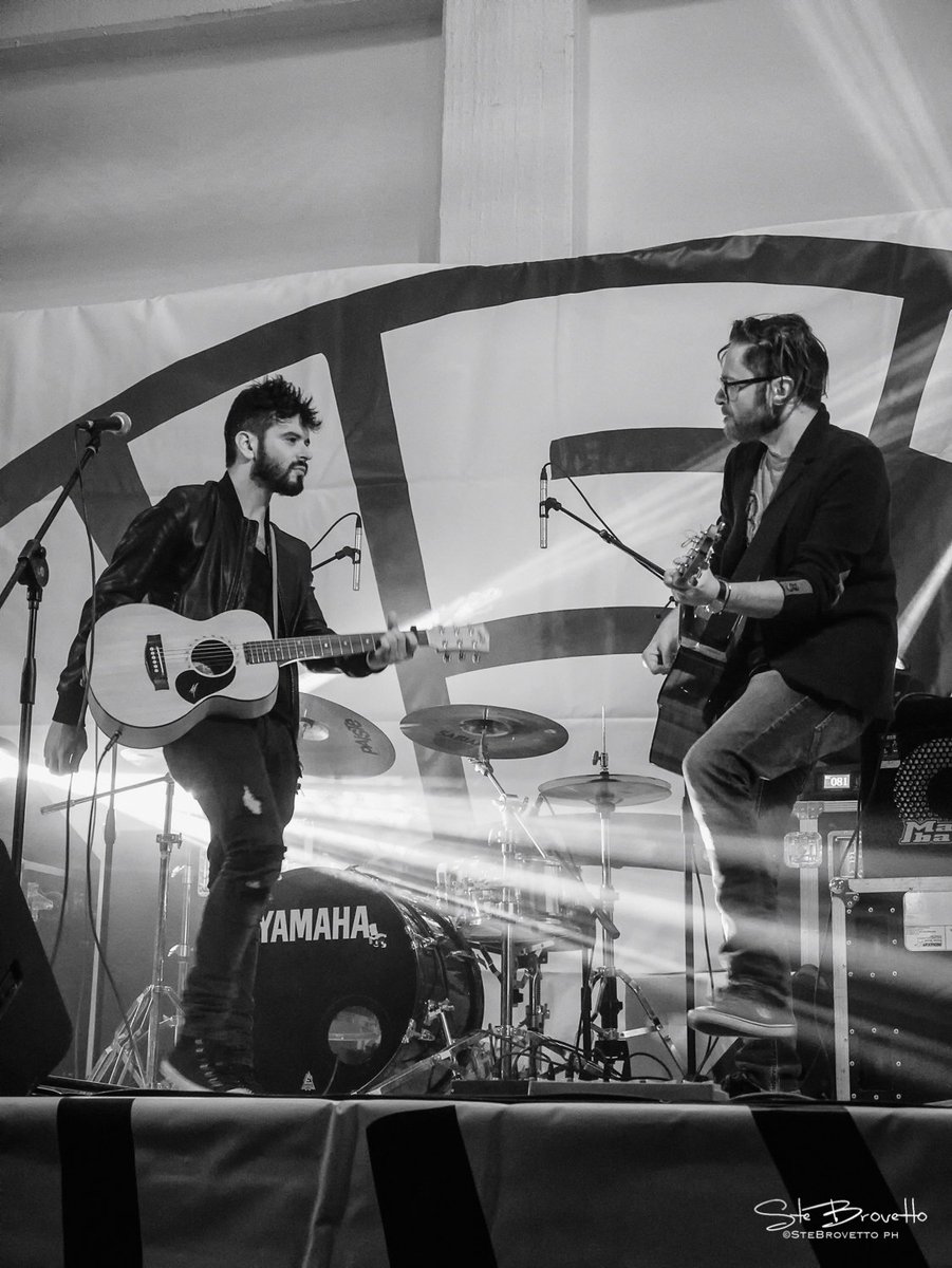 SteBrovettoPh's tweet photo. L'ironia e la poesia di @DiegoEsposito4 #onstage sul palco del #RustyLiveParty con @rustyrecords ieri sera a #Milano! https://t.co/vMXDVLzxxa