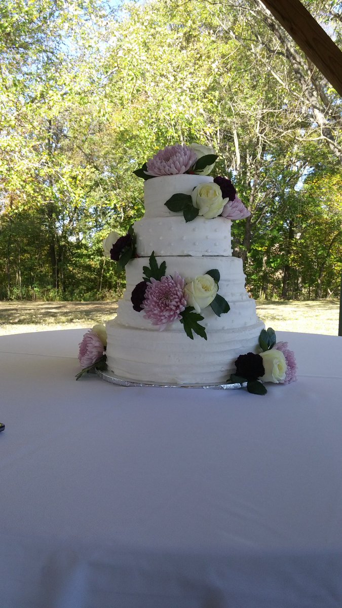 SDLBaking's tweet photo. Just delivered this beauty to the Pick Inn. https://t.co/UGIMqPd4jC