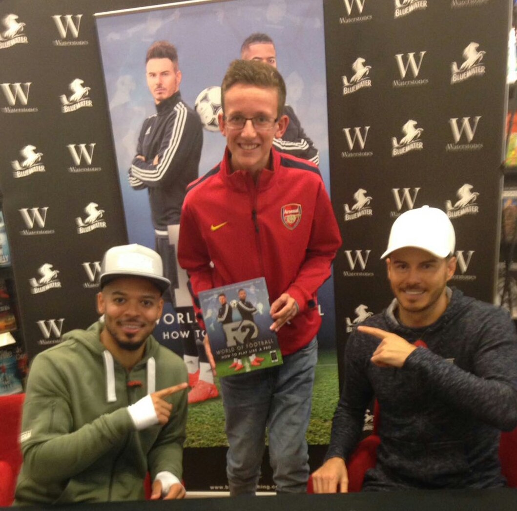 Nicep72's tweet photo. @nathan_p2002 was delighted to meet you @JeremyLynch1 @Billywingrove @TheF2 #f2freestylers #f2book https://t.co/74sqtqLoH6