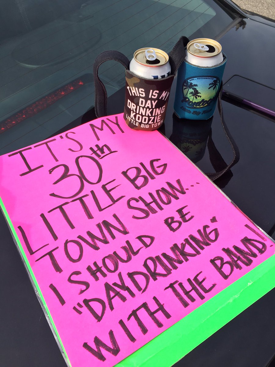 jenscibs's tweet photo. We have arrived! @littlebigtown @JimiWestbrook @ohgussie @PhillipSweet @KarenFairchild #closingnight #Show30 https://t.co/IjHyGT69tz