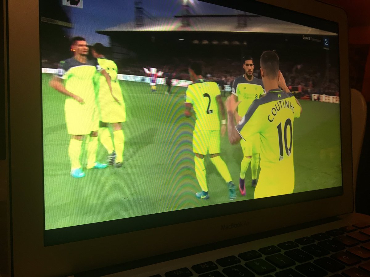 Looking good <a href="/LFC/">Liverpool FC</a>. But can we have back our workwear now...?! Best regards Norwegian Public Roads Admin. #2pl #Liverpool #PremierLeague