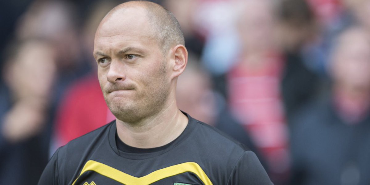 ReadNorwich's tweet image. Right, the big question. #ncfc 

Neil Out - RT
Neil In - Like