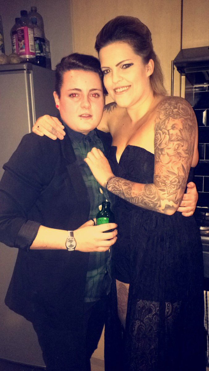 jayfouladi1's tweet photo. Love these two 😍@AliceSykesx @loww_heeks https://t.co/5Ywiom59BT