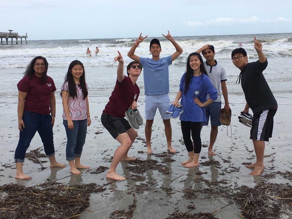 Plano Senior Debate is competing in the Florida Blue Key Tourney this weekend, but first The Beach! Go Cats!