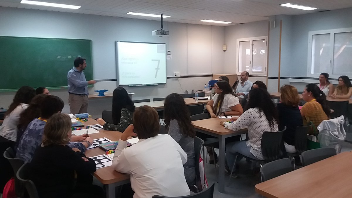 Humberto_oup's tweet photo. #Numicom Taller de Matemáticas con todos los sentidos. @oup.es https://t.co/Wsyyy0rpbU