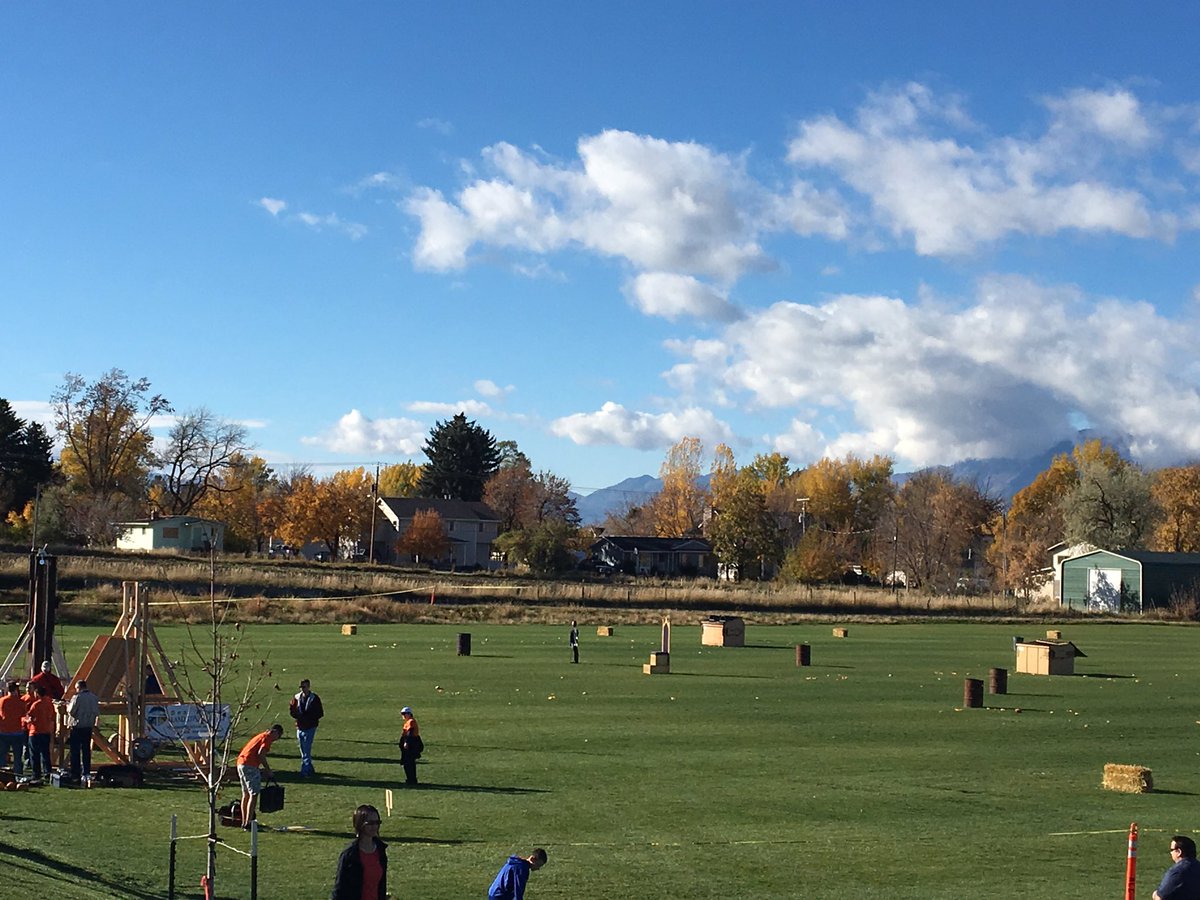 Pumpkin toss <a href="/1060/">1060</a> East 2500 North is happening at 11:00 come check out!