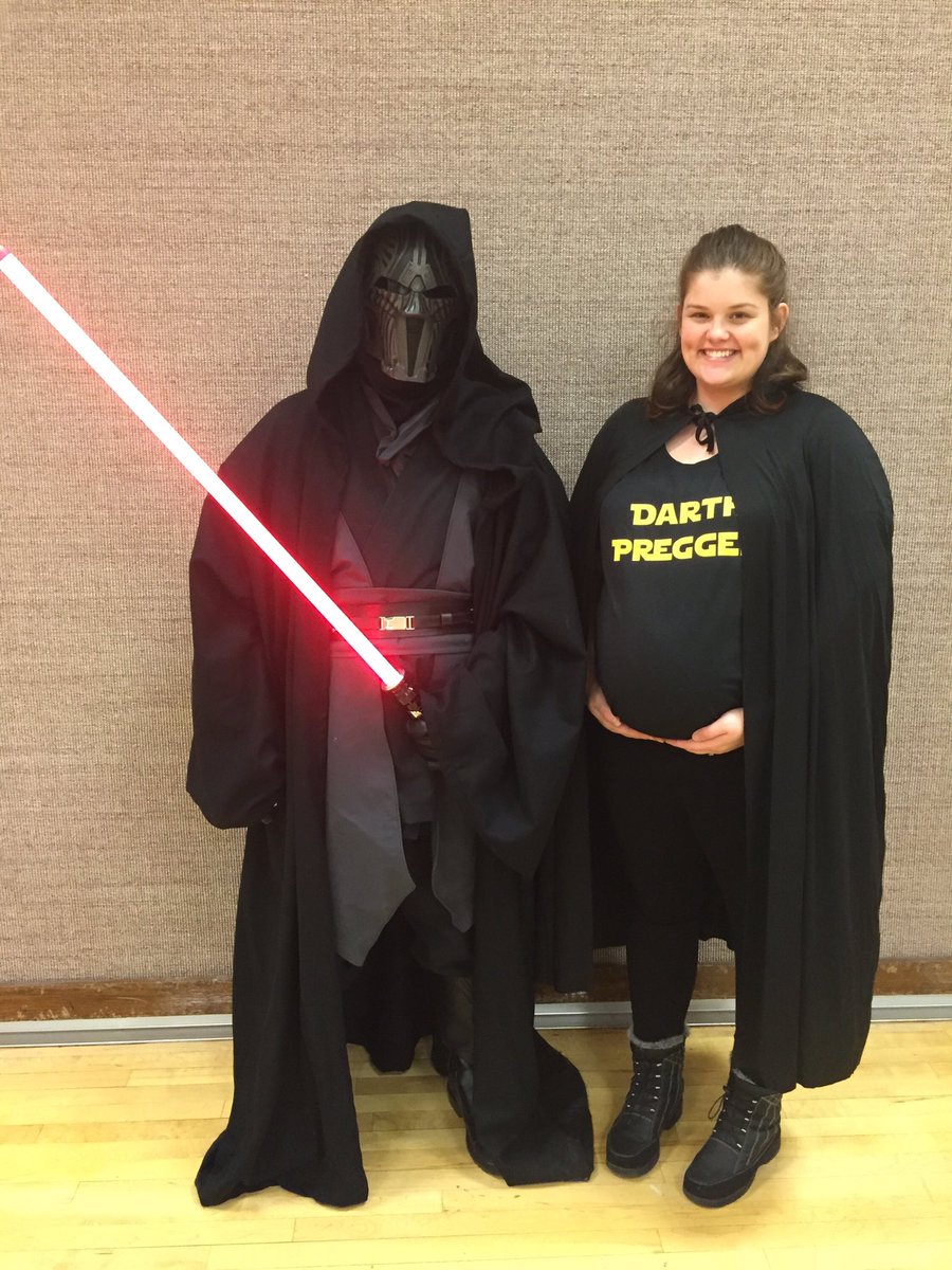 ToXic_Abscess's tweet photo. Wife and I at a Halloween party. https://t.co/qO5rsFKz5o