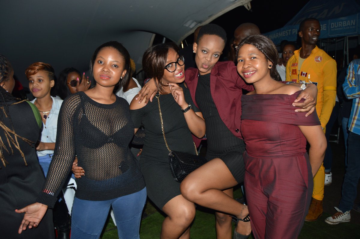 AubzParadigm's tweet photo. #MHLAKABONGZ @Tumelo_012  #GWARAGWARA https://t.co/6Dc1Tcq4xk