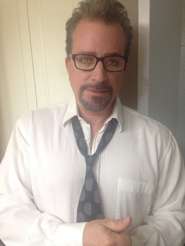 CCCSixx's tweet photo. #halloween2016 #RobertDowneyJr @RobertDowneyJr https://t.co/KUA47iKJ8j
