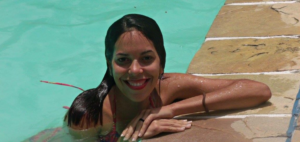 Adriana Aquino 💋 tweet media