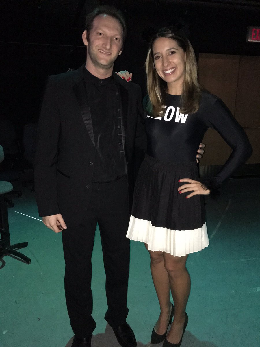 TVAmyViteri's tweet photo. Backstage at the #spookysymphony with @DanielAndai conductor of the Alhambra Orchestra. Wonderful event presented by #thechildrenstrust https://t.co/dIQbpxFMv2