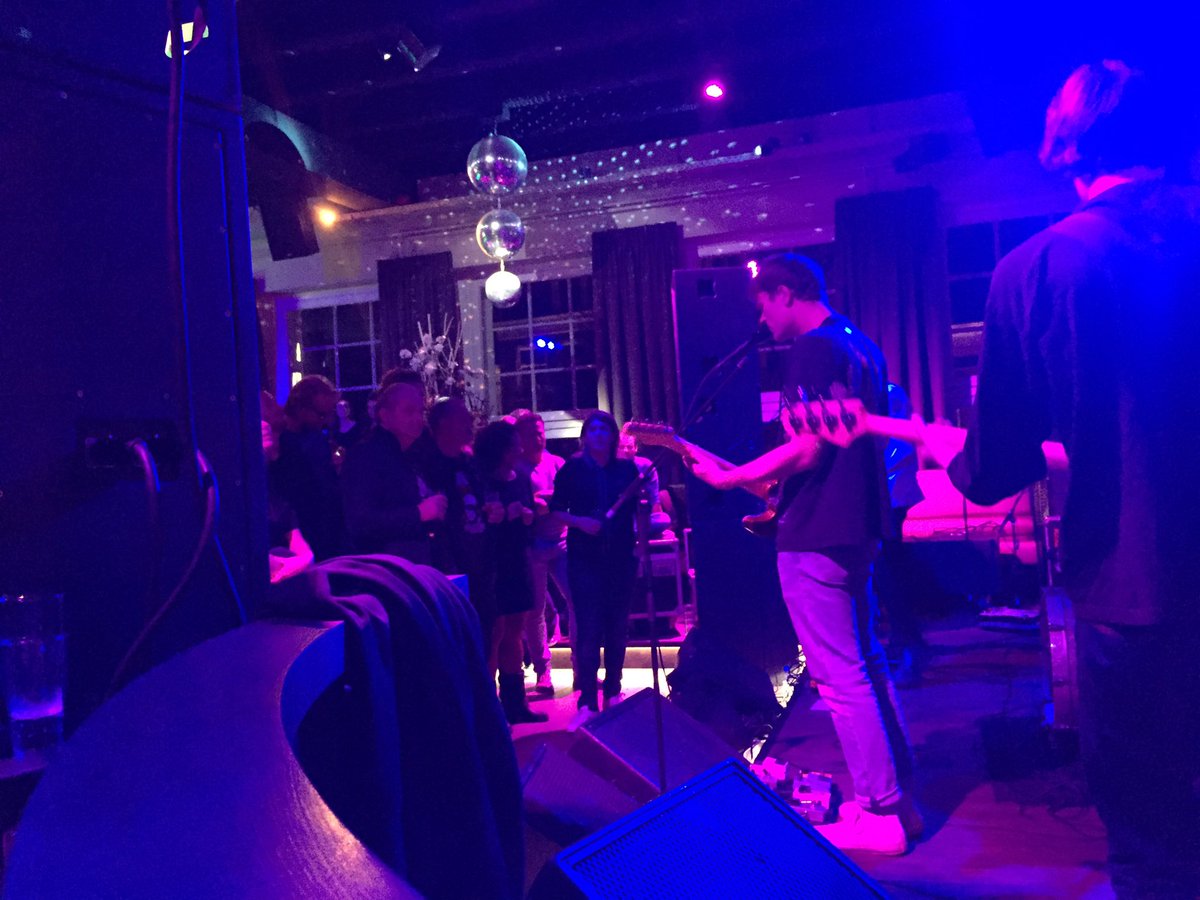 .<a href="/gengahr/">GENGAHR</a> sluit af bij Blij. Straks nog de afterparty bij <a href="/InDeBuurt/">In De Buurt Zwolle</a> met Swain en Magnetic Spaceman! #lgl16